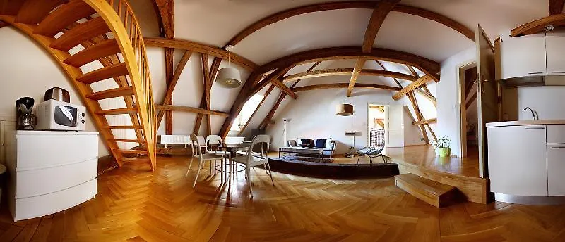 Golden Three Crowns Apartment Prague